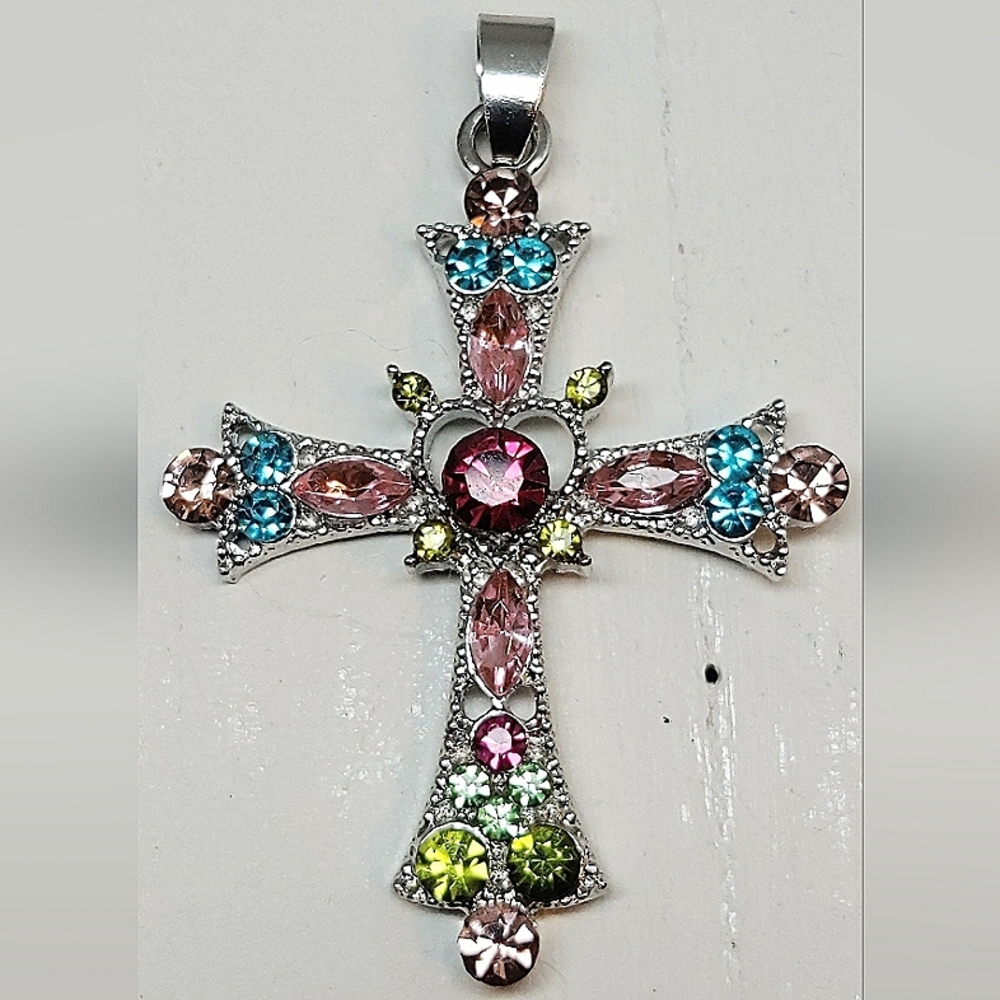 Rhinestone cross pendant silver tone